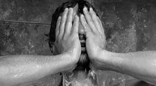 ¡Qué sexy! Chino Darín se desnuda en la ducha para Úrsula Corberó