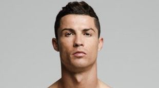 Cristiano Ronaldo crea polémica: se ha pintado las uñas de los pies de negro