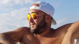 El posado en bañador y sin camiseta de Kiko Rivera durante sus vacaciones