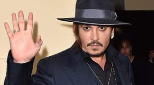 Johnny Depp se habría herido un dedo durante un ataque de celos