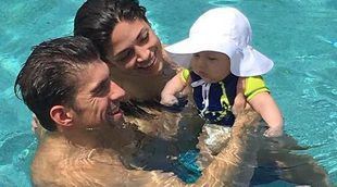 Michael Phelps disfruta de un merecido descanso junto a Boomer