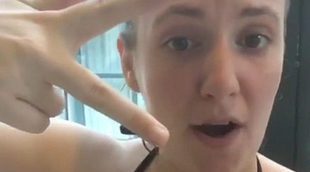 Lena Dunham posa al natural en bikini con las marcas de la endometriosis