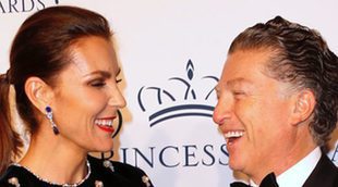 Mar Flores y Elías Sacal pasean su amor por la alfombra roja