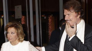 ¡Bigote Arrocet, pillado saliendo de su casa con otra mujer!
