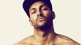 Christian Blanch se desnuda y lanza una advertencia