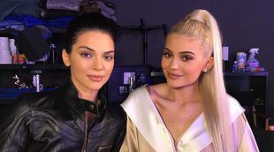 Las Jenner, acusadas de haber pasado por el quirófano
