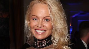 Pamela Anderson reaparece completamente irreconocible