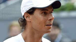 Nadal enseña su abundante pelo tras someterse a un injerto