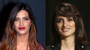 Sara Carbonero y Penélope disfrutan del desfile de Burberry