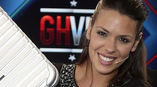 ¿Por qué Laura no entregó el premio a Alyson Eckmann?
