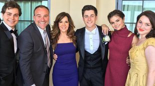'Waverly Place' se reúne en la boda de David Henrie