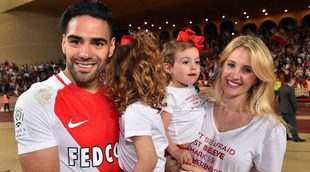 Falcao celebra en familia el título de la liga francesa