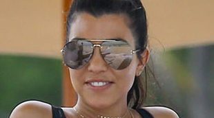 Kourtney Kardashian, muy enamorada en Cannes