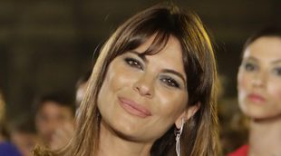 María José Suárez presenta su nueva colección de ropa luciendo tripita