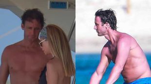 Escassi disfruta de su soltería en Ibiza con Lara Dibildos