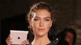 Arizona Muse se casa con su amor de la adolescencia