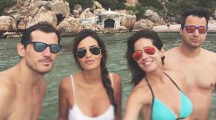 Iker y Sara, escapada a Menorca con Isabel Jiménez y Álex Cruz