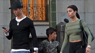 CR7 llega a Ibiza con Georgina y su familia numerosa