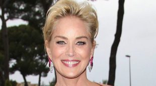 Sharon Stone luce cuerpazo en bikini a los 59 años