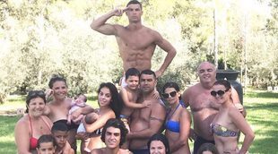 Cristiano Ronaldo con su familia y con Georgina ¿embarazada?