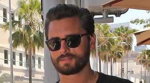 Disick, pillado besándose con una escritora durante una fiesta