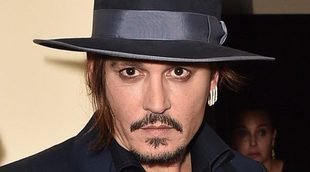 Depp regala a su hija un sillón de 6.000 euros de las Kardashian