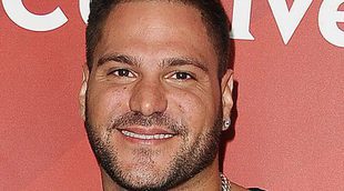 Ronnie Magro ('Jersey Shore') sale ensangrentado de un club de Las Vegas