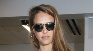 Jessica Alba vuelve de vacaciones al conocerse su embarazo