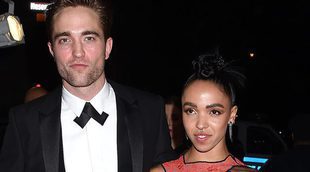 Pattinson habla de su compromiso con FKA Twigs
