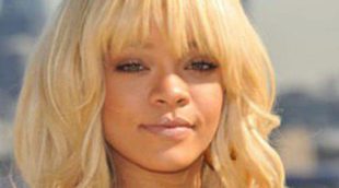 Rihanna se desmelena en un club de striptease