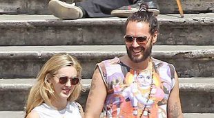 Así ha sido la boda de Russell Brand y Laura Gallacher