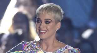 Una extrabajadora de Katy Perry la denuncia por perder un dedo