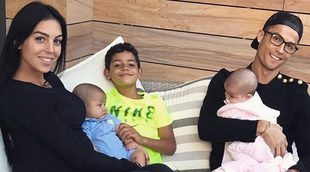 Georgina disfruta de su familia ante la dulce espera de su primera hija