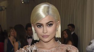 Kylie Jenner muestra las curvas de su embarazo