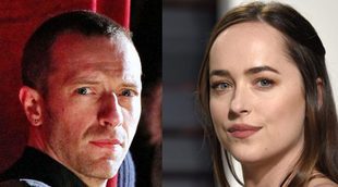 Dakota Johnson y Chris Martin, pillados cenando juntos