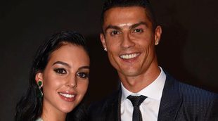 Ronaldo presume de Georgina mientras le sale una amante