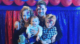 Michael Bublé confirma que su hijo Noah está sano