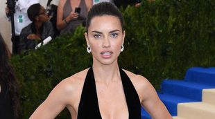 La decisión de Adriana Lima sobre sus posados desnuda