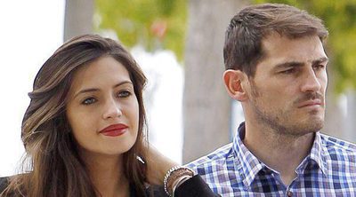 Iker Casillas, Sara Carbonero y sus hijos Martín y Lucas sorprenden con un curioso posado navideño