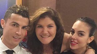 Dolores Aveiro presume de la pareja del año