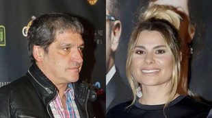 Gustavo y María se resisten a posar juntos pero cuando se apaga la luz...