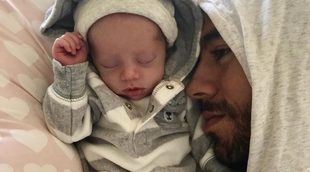 Enrique Iglesias y Anna Kournikova presentan a sus mellizos