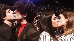 El beso viral de los Javis junto a Dulceida y su mujer