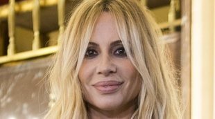 Marta Sánchez, ajena a las críticas recibidas por su versión del himno