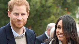 Harry enseña a Meghan a conducir por la izquierda