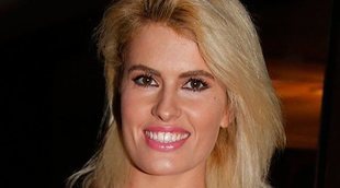 Abenia, desnuda en la ducha mientras presume de embarazo