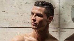 CR7 posa en calzoncillos y se sospecha que ha usado Photoshop
