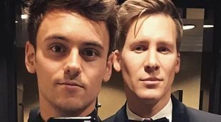 El baby shower sorpresa del hijo de Tom Daley y Dustin Lance