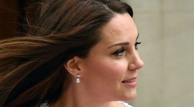 Un grupo de madres critica a Kate Middleton en redes sociales por su aspecto al salir del hospital