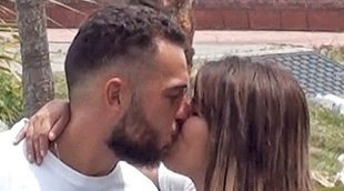 Chabelita Pantoja y Alberto Isla, besos y risas de atracción en atracción